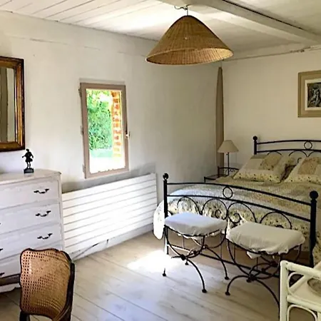 Villa Charmante Longère Piscine Chauffée 8x4 Terrasse, Mer&campagne Normandie Saint-Étienne-la-Thillaye