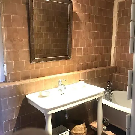 Villa Charmante Longère Piscine Chauffée 8x4 Terrasse, Mer&campagne Normandie Saint-Étienne-la-Thillaye