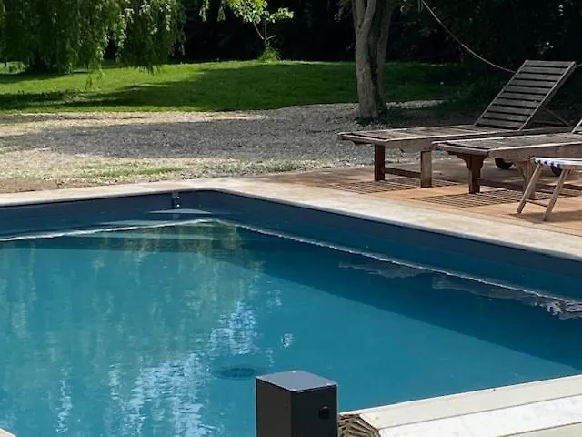 Charmante Longere Piscine Chauffee 8x4 Terrasse, & Campagne Normandie Βίλα Saint-Étienne-la-Thillaye