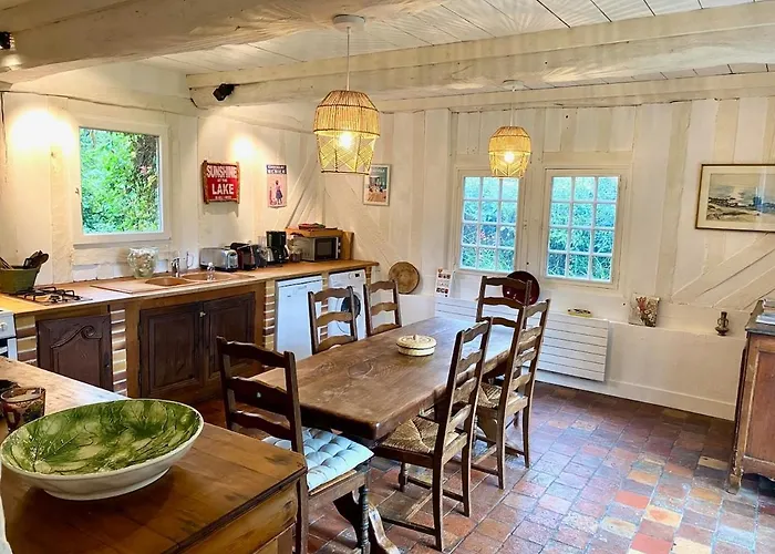 Charmante Longere Piscine Chauffee 8x4 Terrasse, & Campagne Normandie Saint-Étienne-la-Thillaye